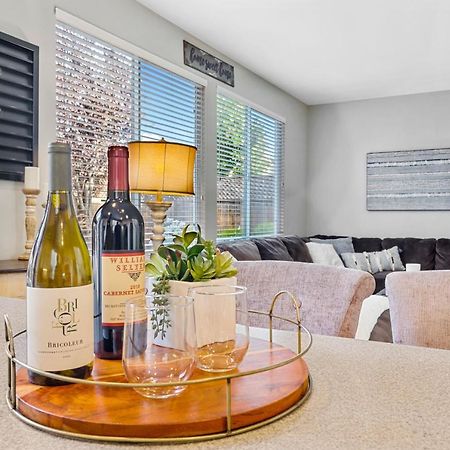 Brand New Listing - Windsor “Winetopia” Getaway Dış mekan fotoğraf